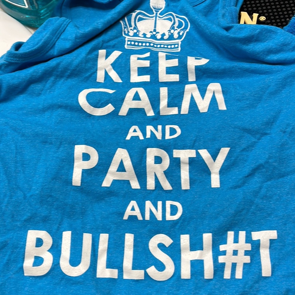 Walnut & 39th Large tank Keep Calm NWOT